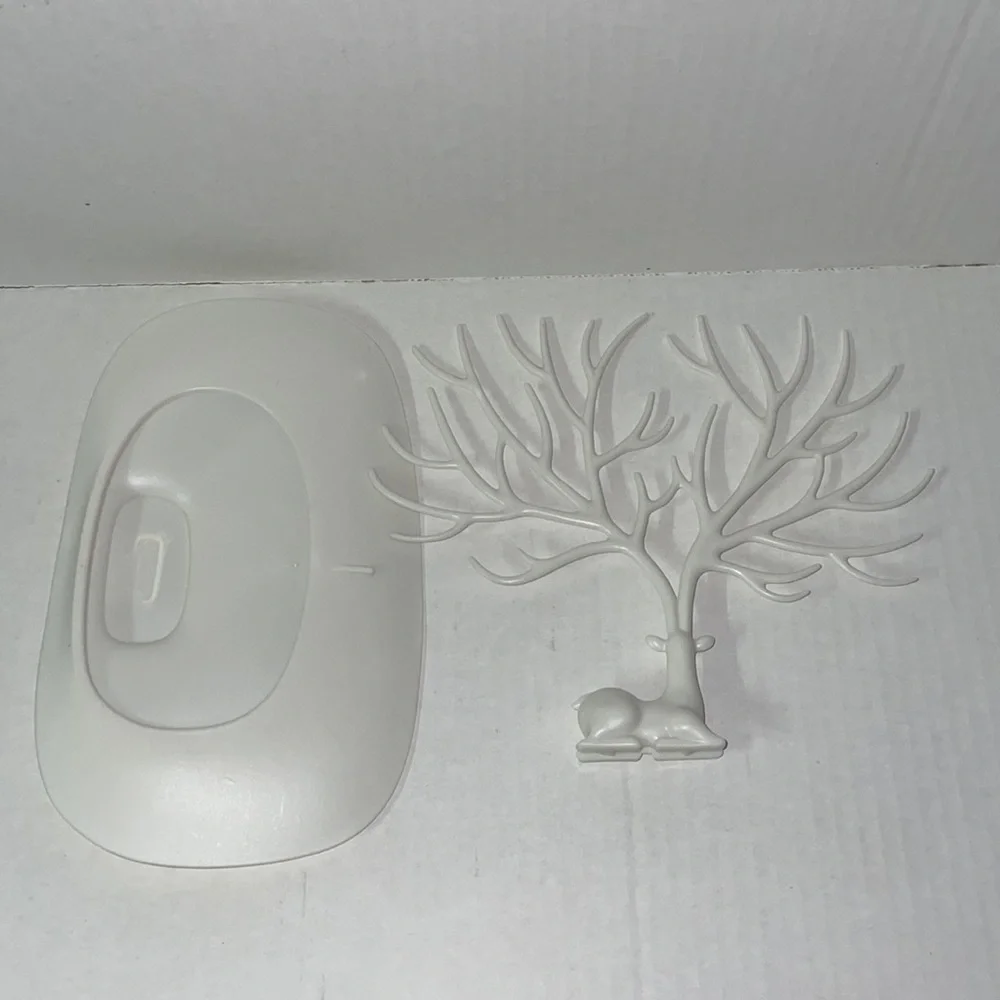 Vermkrey Deer Jewelry Holder / Organizer - White - OS